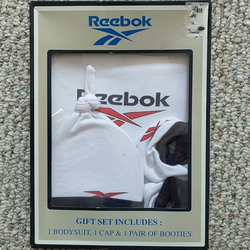 🎉 Host Pick🎉Reebok newborn 3 piece gift set